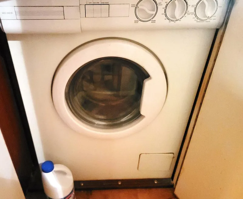 Slide: The Image of Bertram 50 Convertible 1989 - 5697932