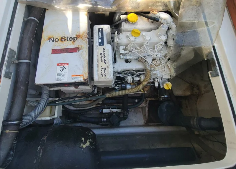 Slide: The Image of Bertram 50 Convertible 1989 - 5697945