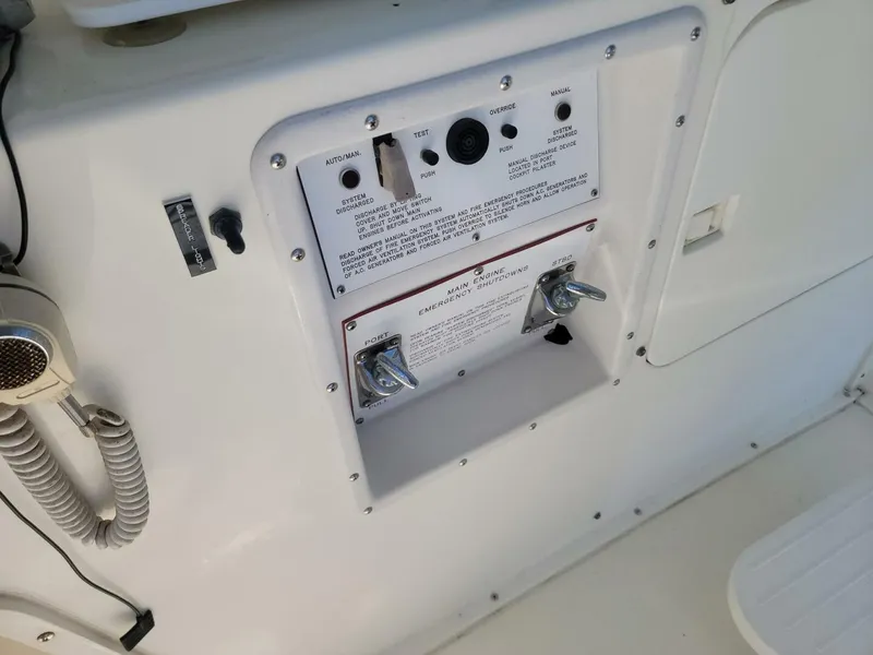 Slide: The Image of Bertram 50 Convertible 1989 - 5697975