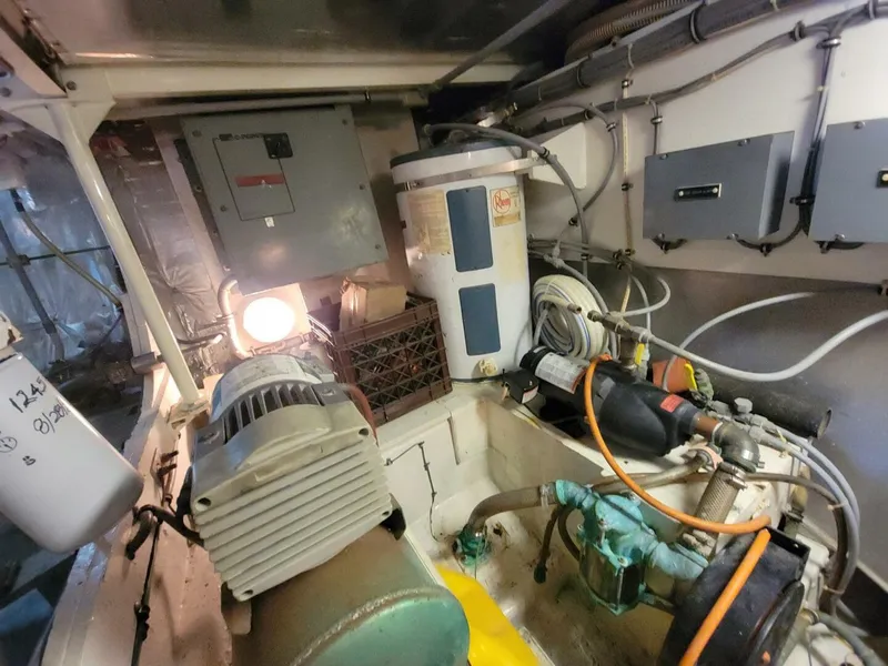 Slide: The Image of Bertram 50 Convertible 1989 - 5698004