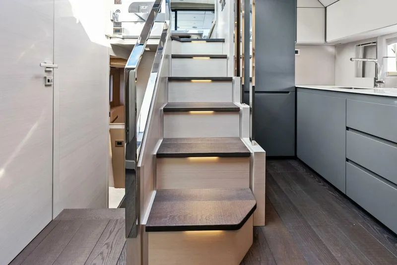 Slide: The Image of Pershing 7X 2024 - 5731313