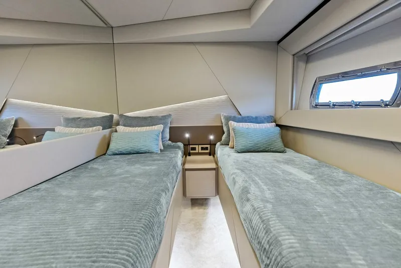 Slide: The Image of Pershing 7X 2024 - 5731332