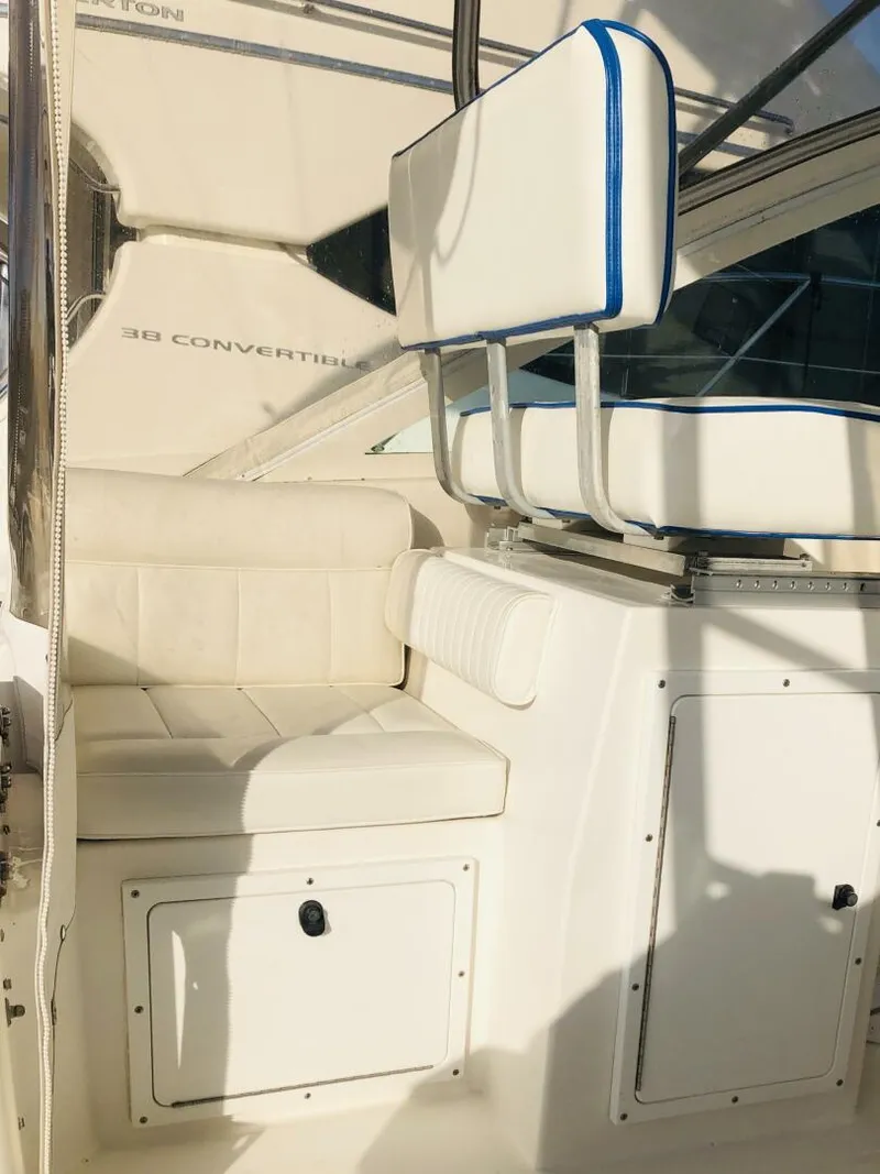 Slide: The Image of Cabo 31 Express 2000 - 5698055