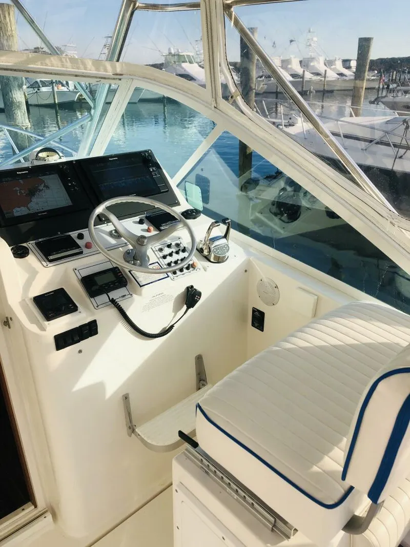 Slide: The Image of Cabo 31 Express 2000 - 5698056