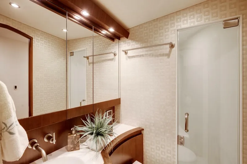 Slide: The Image of Ocean Yachts 64 Convertible 2015 - 5698746