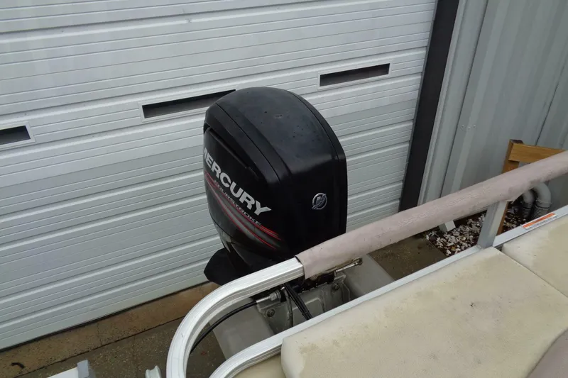 Slide: The Image of Tracker Fishin' Barge 22 DLX 2014 - 5699054