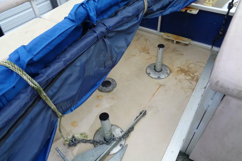 Slide: The Image of Tracker Fishin' Barge 22 DLX 2014 - 5699055