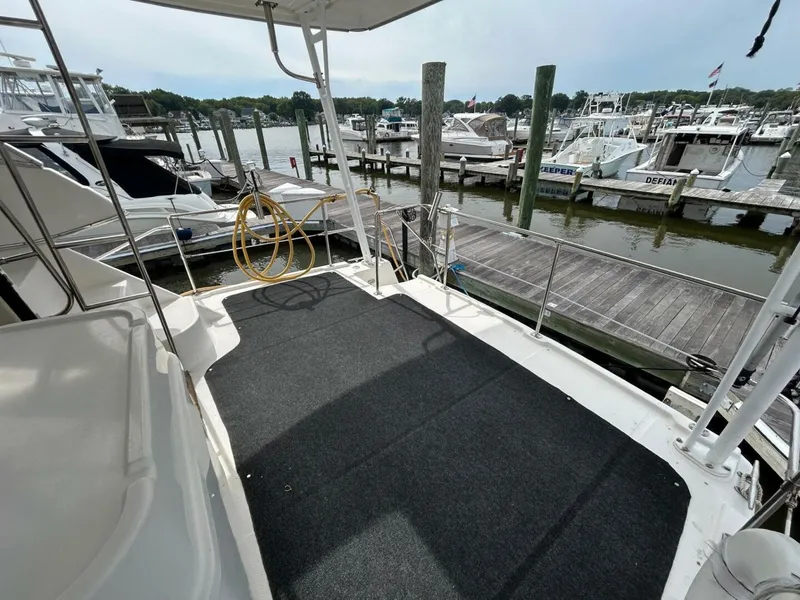 Slide: The Image of Bayliner 3587 MY 1997 - 5699276