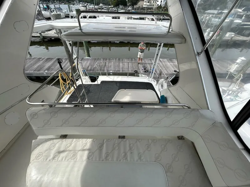 Slide: The Image of Bayliner 3587 MY 1997 - 5699281