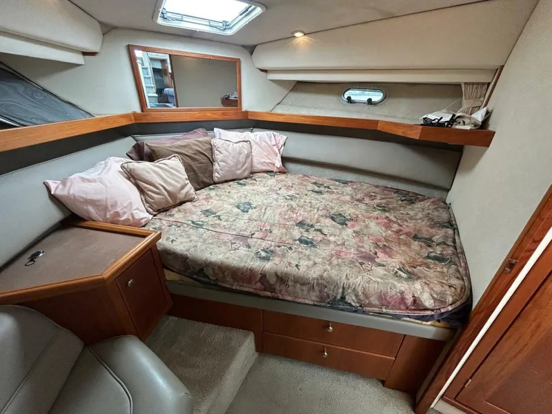 Slide: The Image of Bayliner 3587 MY 1997 - 5699294