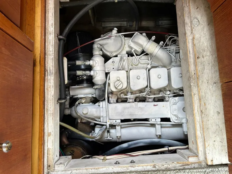 Slide: The Image of Bayliner 3587 MY 1997 - 5699303