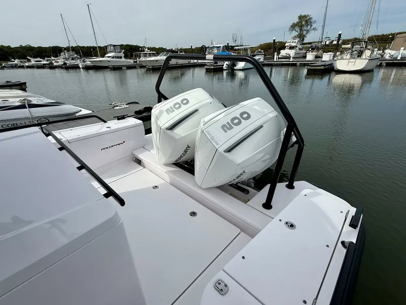 Slide: The Image of Axopar CABIN 2022 - 5699655