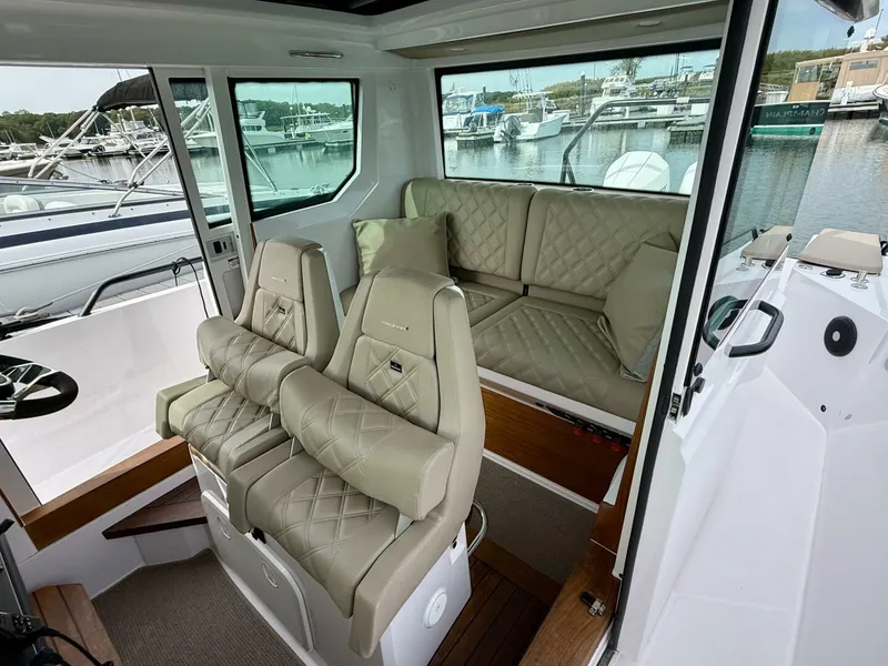 Slide: The Image of Axopar CABIN 2022 - 5699641