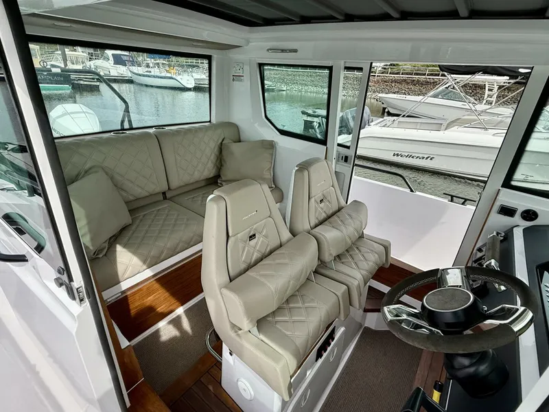 Slide: The Image of Axopar CABIN 2022 - 5699643