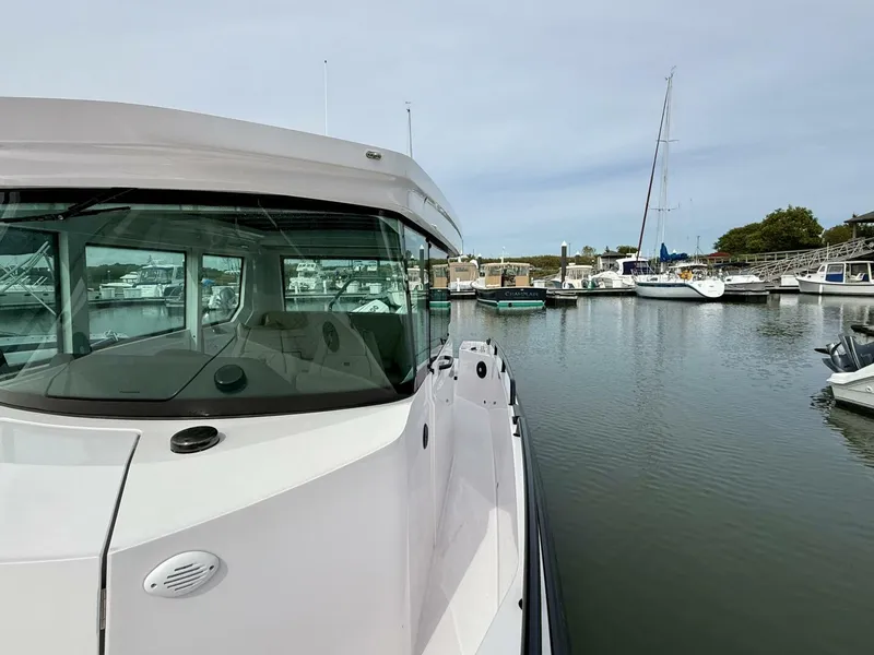 Slide: The Image of Axopar CABIN 2022 - 5699635