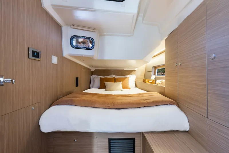 Slide: The Image of Beneteau Oceanis 47 2027 - 5806842