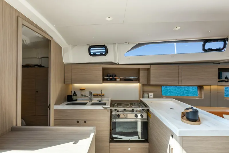 Slide: The Image of Beneteau Oceanis 47 2027 - 5806838