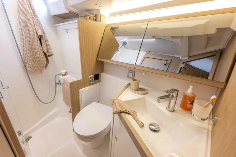 Slide: The Image of Beneteau Oceanis 47 2027 - 5806833