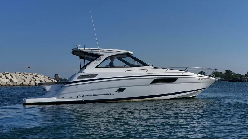 Slide: The Image of Regal 35 Sport Coupe 2016 - 5699852