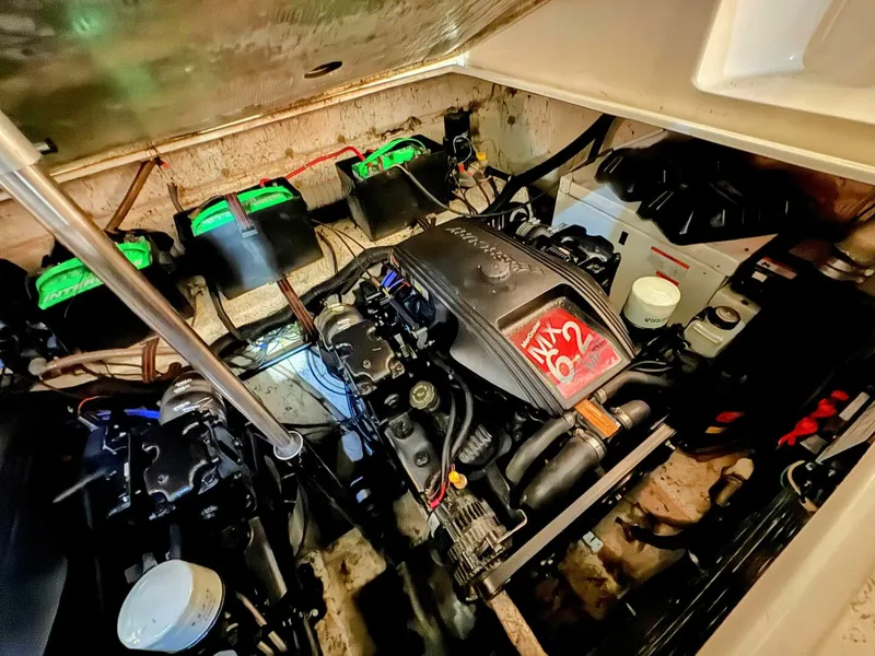 Slide: The Image of Rinker 342 Fiesta Vee 2002 - 5700045