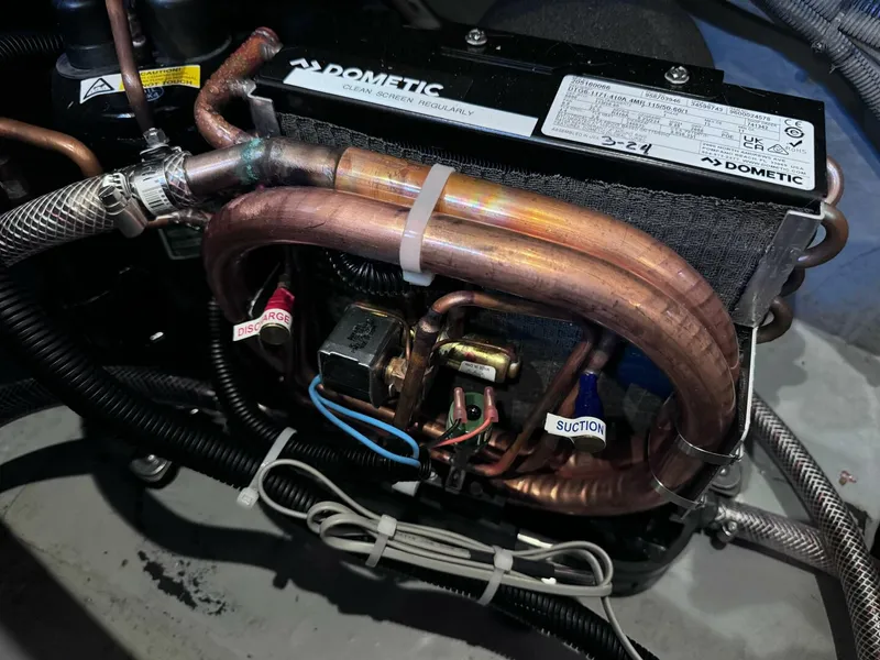 Slide: The Image of Sea Ray 380 Sundancer 2001 - 5700139