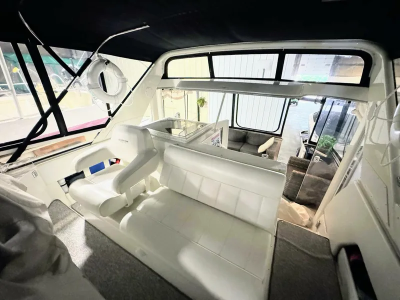 Slide: The Image of Carver 406 Aft Cabin Motor Yacht 1999 - 5700160