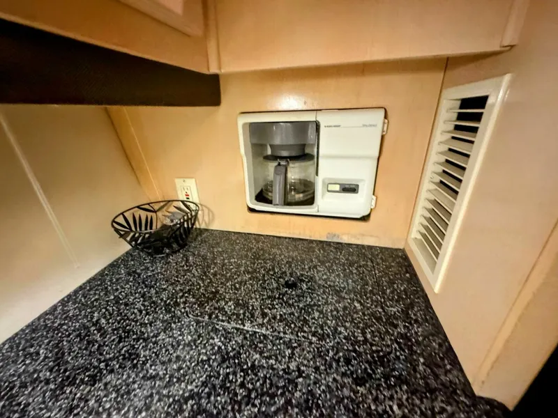 Slide: The Image of Carver 406 Aft Cabin Motor Yacht 1999 - 5700184