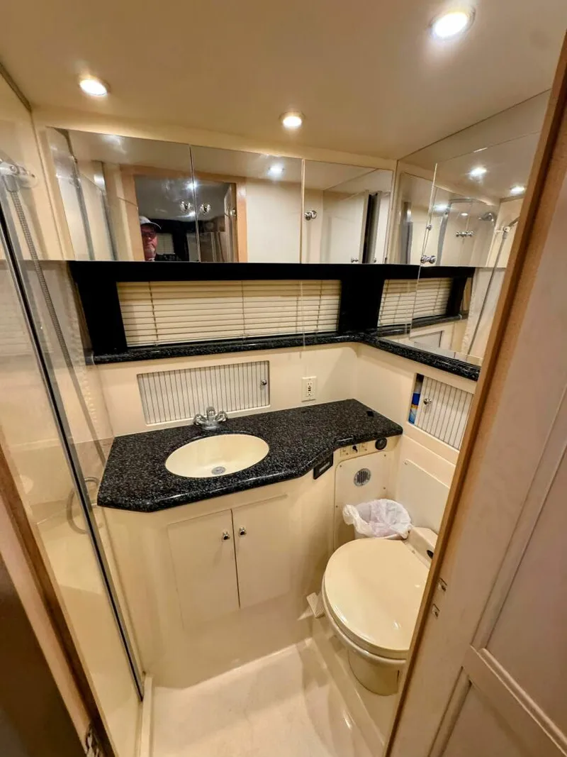 Slide: The Image of Carver 406 Aft Cabin Motor Yacht 1999 - 5700193