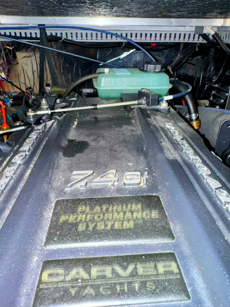 Slide: The Image of Carver 406 Aft Cabin Motor Yacht 1999 - 5700207