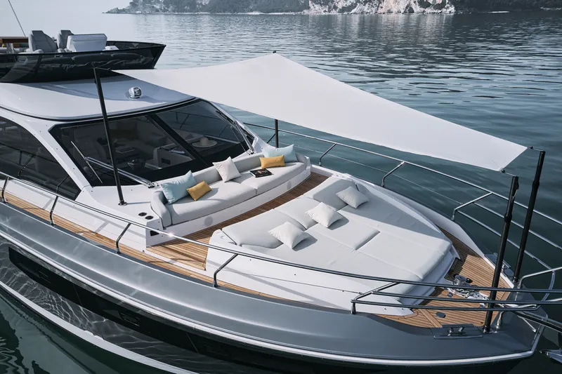 Slide: The Image of Azimut Fly 53 2026 - 5721640