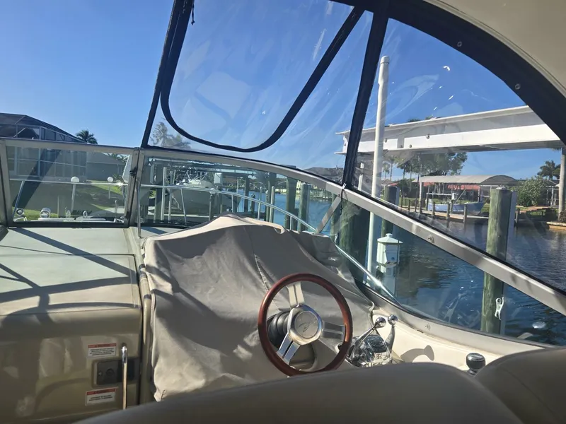 Slide: The Image of Sea Ray 330 Sundancer 2010 - 5700480