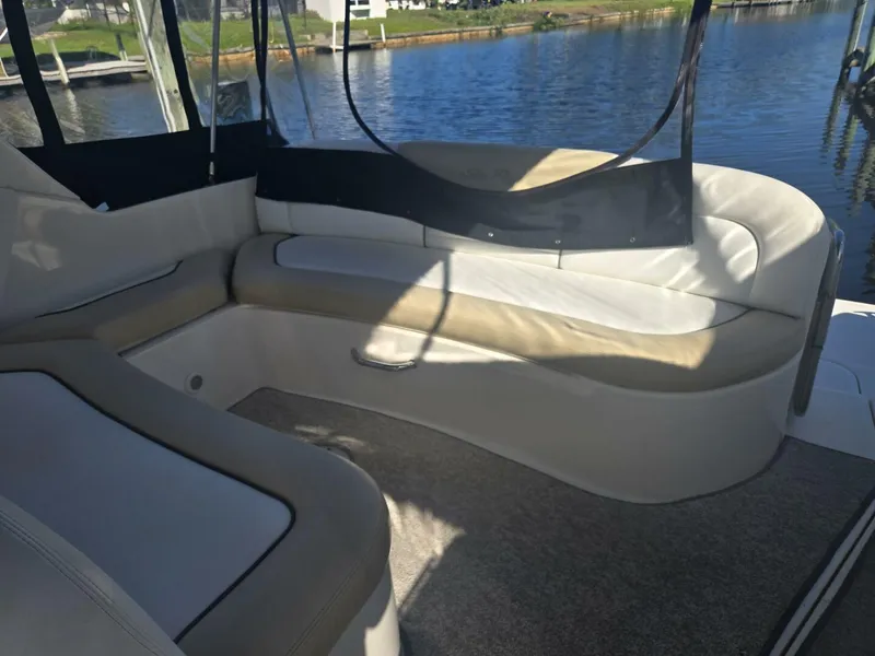 Slide: The Image of Sea Ray 330 Sundancer 2010 - 5700499
