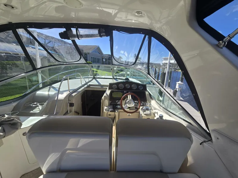 Slide: The Image of Sea Ray 330 Sundancer 2010 - 5700490