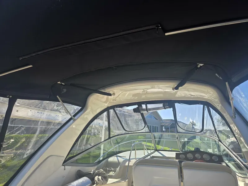 Slide: The Image of Sea Ray 330 Sundancer 2010 - 5700498