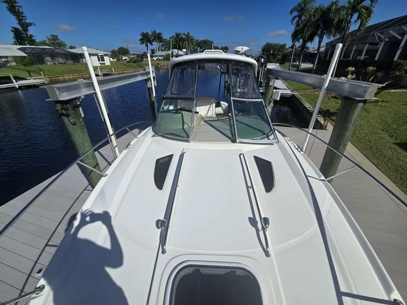 Slide: The Image of Sea Ray 330 Sundancer 2010 - 5700503