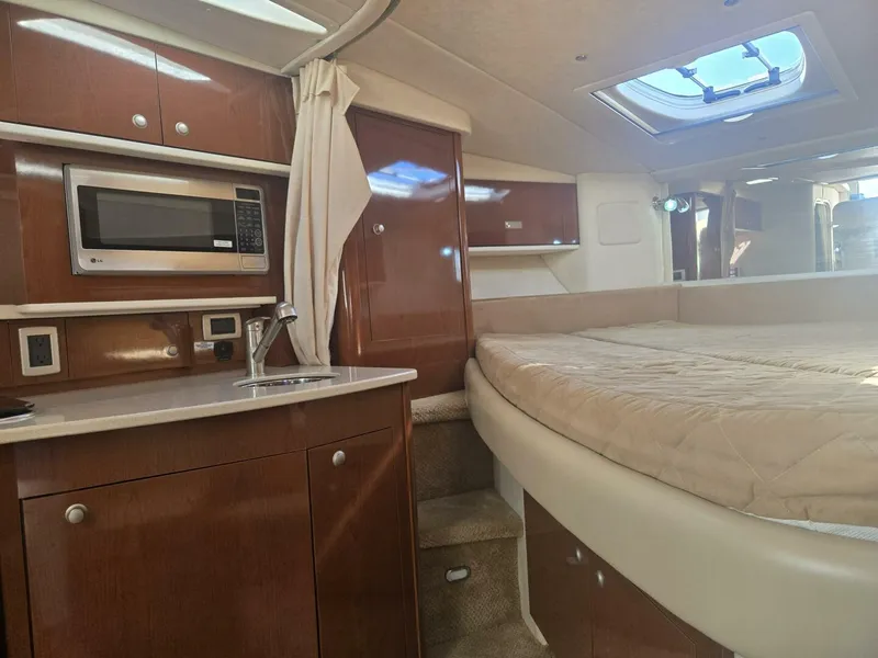 Slide: The Image of Sea Ray 330 Sundancer 2010 - 5700513