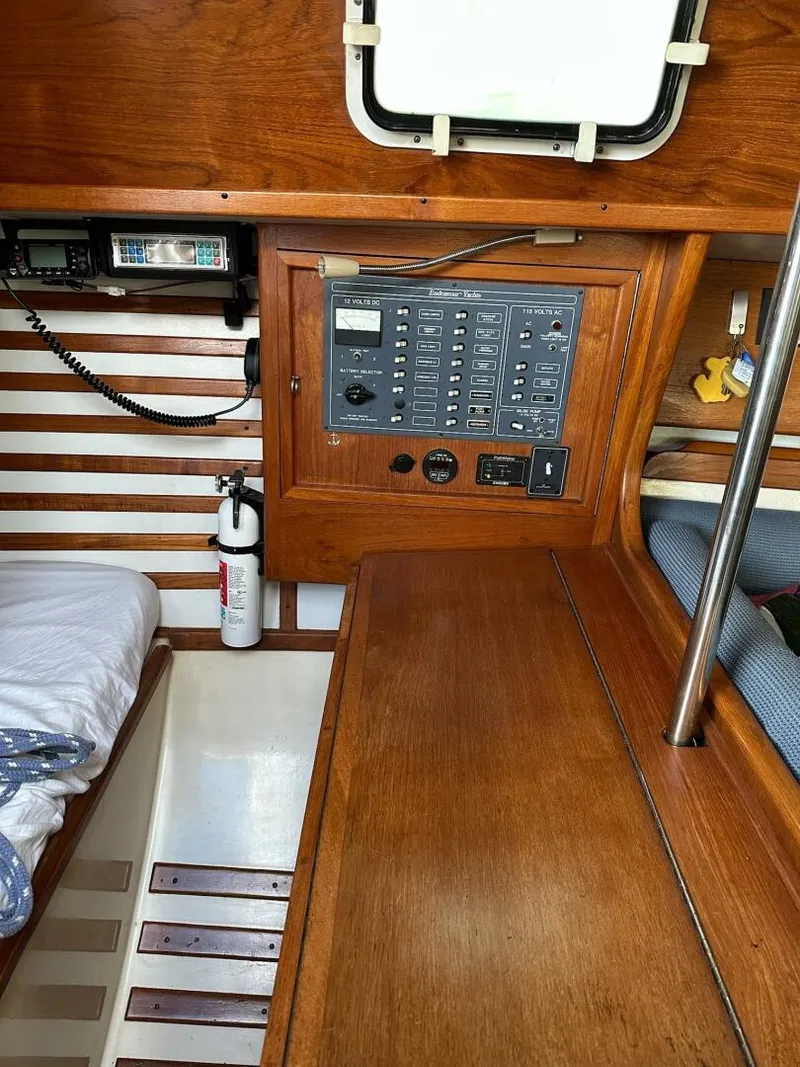 Slide: The Image of Endeavour 33 1985 - 5700921