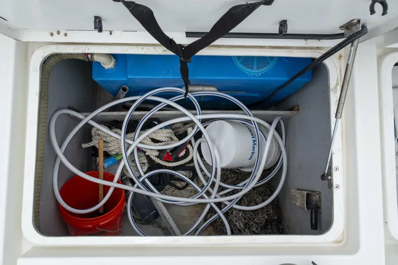 Slide: The Image of Lagoon 40 2020 - 5701116