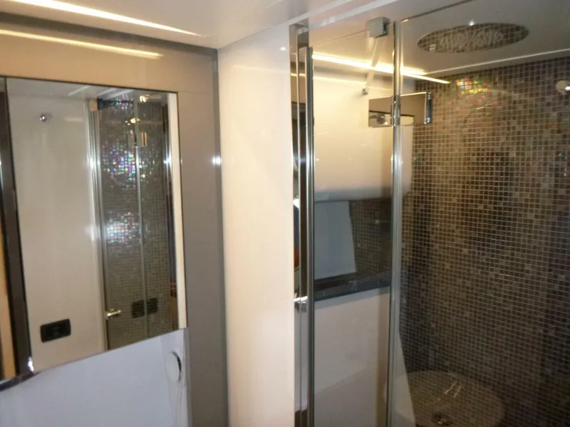 Slide: The Image of Pershing 62 2020 - 5812089