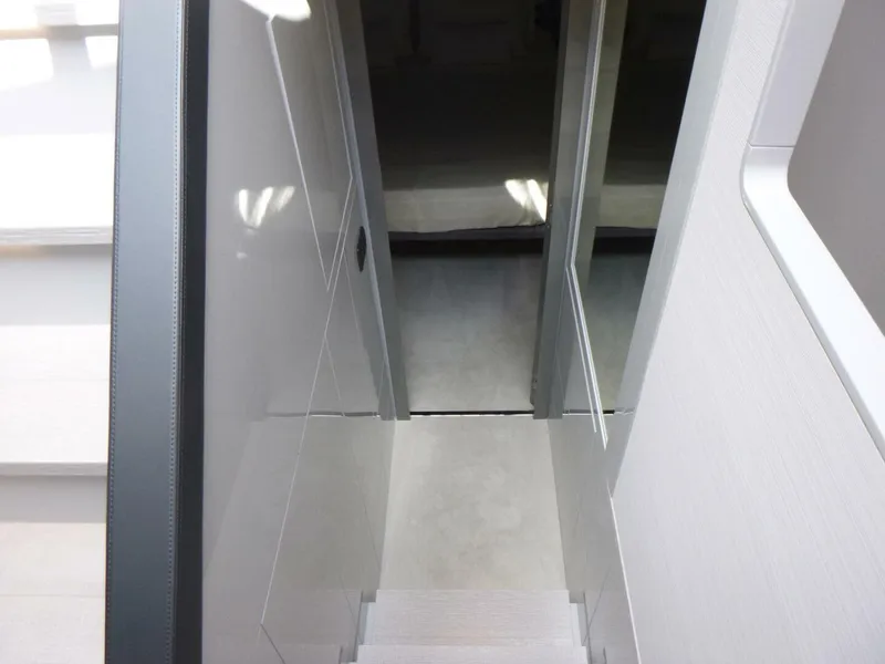 Slide: The Image of Pershing 62 2020 - 5812090