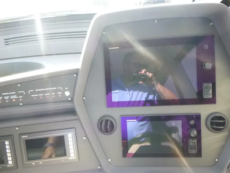 Slide: The Image of Pershing 62 2020 - 5812108