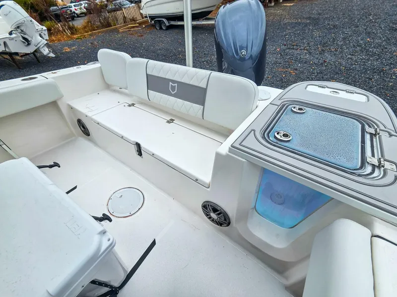 Slide: The Image of Sea Fox 228 Commander 2026 - 5800974