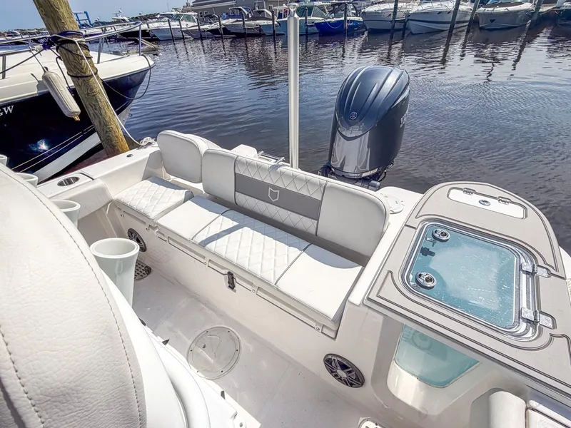 Slide: The Image of Sea Fox 228 Commander 2026 - 7288734