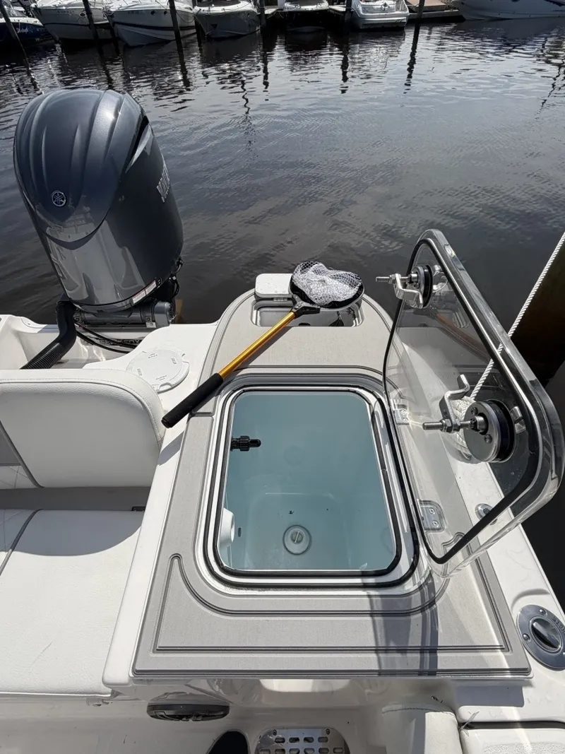 Slide: The Image of Sea Fox 228 Commander 2026 - 7147289