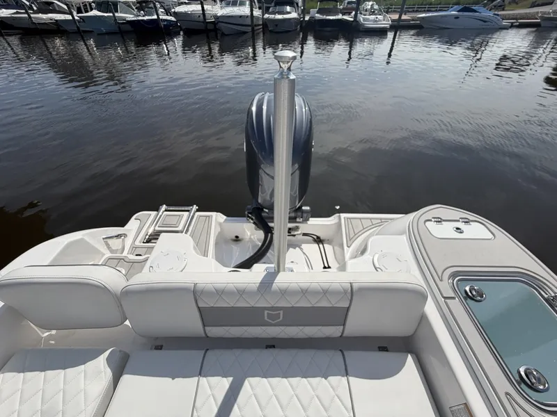 Slide: The Image of Sea Fox 228 Commander 2026 - 7147292
