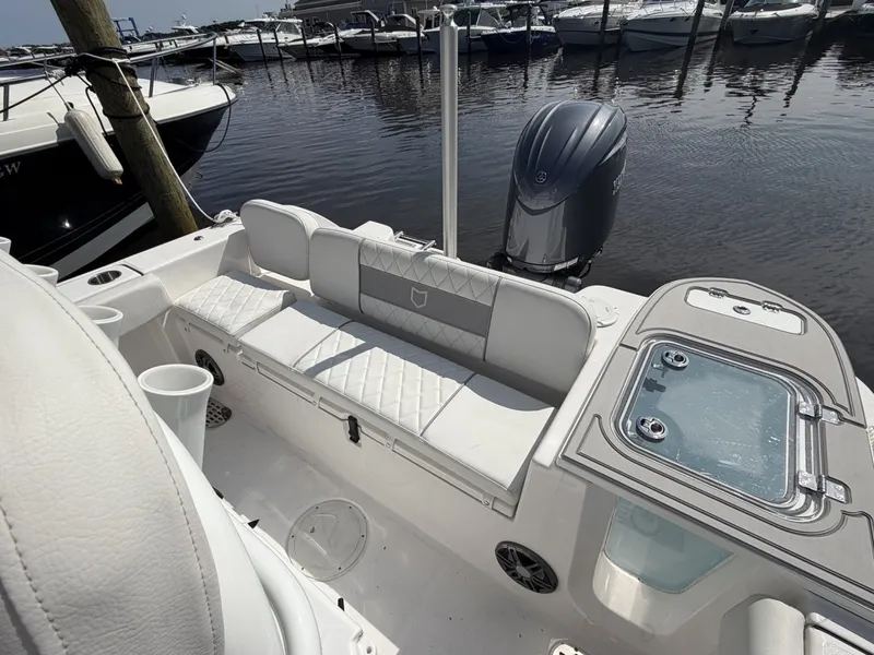 Slide: The Image of Sea Fox 228 Commander 2026 - 7147288