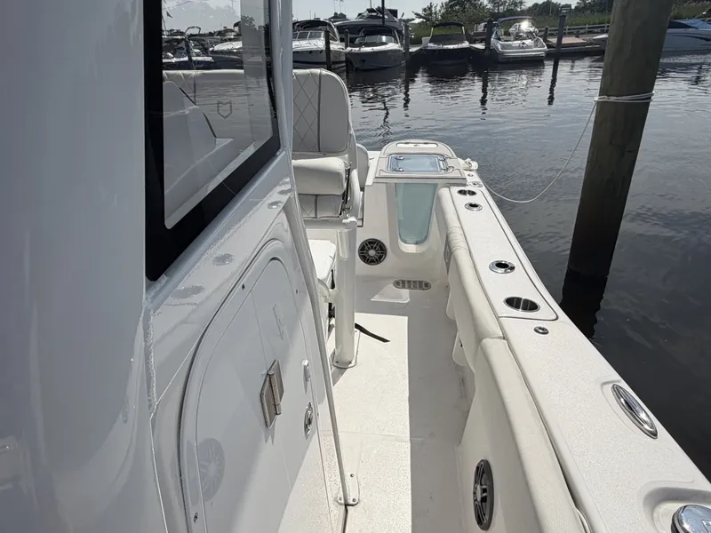 Slide: The Image of Sea Fox 228 Commander 2026 - 7147285