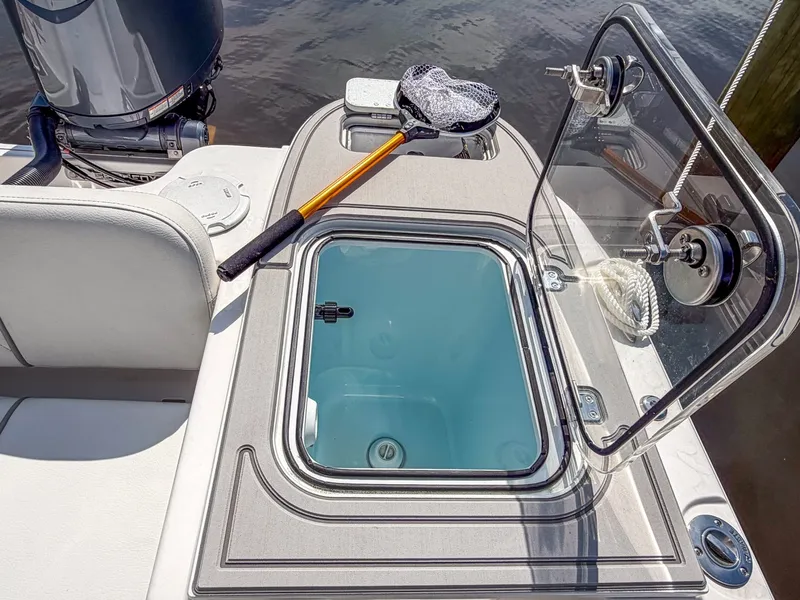 Slide: The Image of Sea Fox 228 Commander 2026 - 7288733