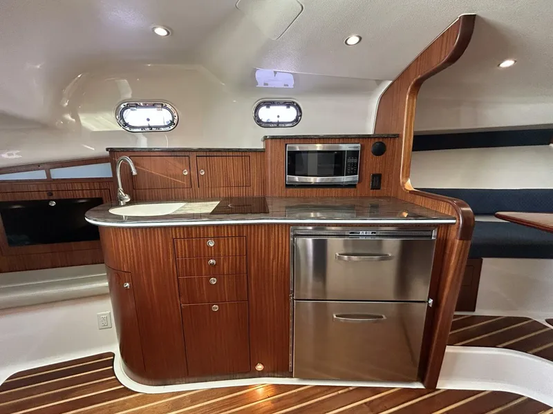 Slide: The Image of Pursuit OS 385 Offshore 2014 - 5701249