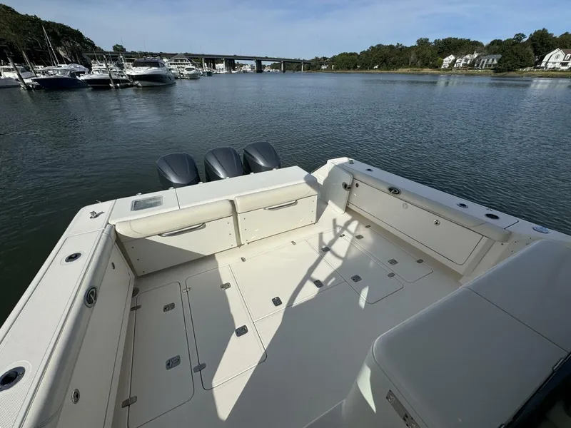 Slide: The Image of Pursuit OS 385 Offshore 2014 - 5701246